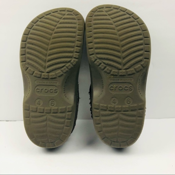 Crocs boys slip on covered Clogs size 4/6 - Picture 6 of 12